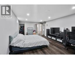62 DUNVEGAN DRIVE - 32