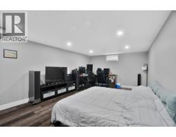 62 DUNVEGAN DRIVE - 33