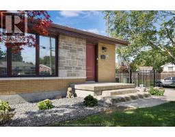62 DUNVEGAN DRIVE - 4