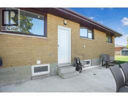 62 DUNVEGAN DRIVE - 41