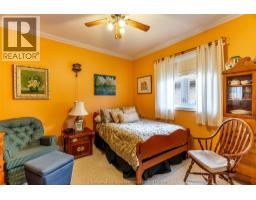 84 GOODAL DRIVE - 28