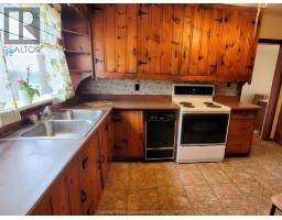 1720 Dufferin AVENUE - 4