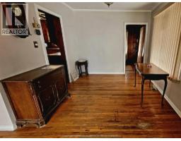 1720 Dufferin AVENUE - 5