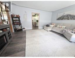 112 Churchill STREET - 13