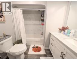 112 Churchill STREET - 18