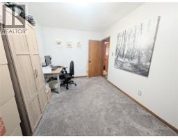 112 Churchill STREET - 19