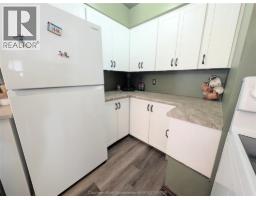 112 Churchill STREET - 2