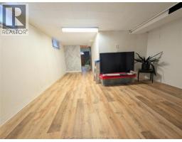 112 Churchill STREET - 34