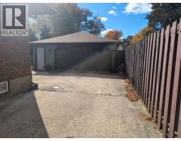 112 Churchill STREET - 44