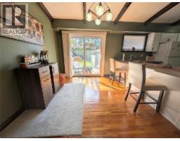 112 Churchill STREET - 8