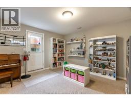 43 Greenfield LANE - 22