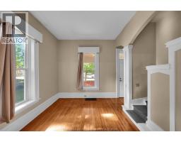 310, 312, 318 Wellington STREET West - 15