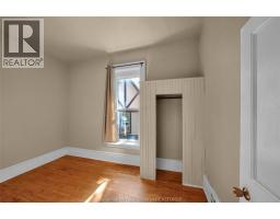 310, 312, 318 Wellington STREET West - 33