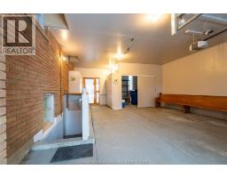 15 Detroit DRIVE - 33