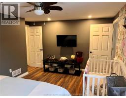 8583 James STREET - 11