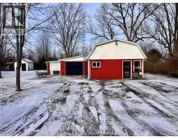 8583 James STREET - 2