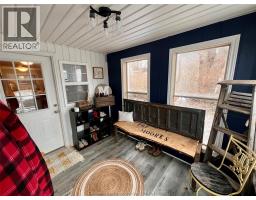 8583 James STREET - 4