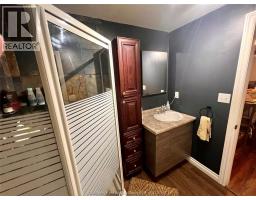 8583 James STREET - 40