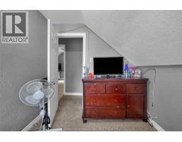 475 Broadway STREET - 21