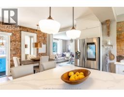 455 Victoria AVENUE - 13