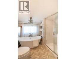 455 Victoria AVENUE - 25