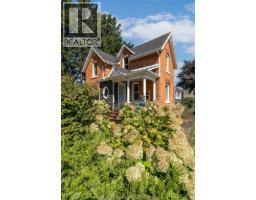 455 Victoria AVENUE - 37