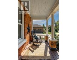 455 Victoria AVENUE - 38