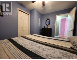 35 RICHARD STREET South - 33