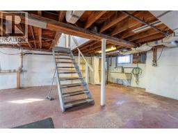 17 GRAND AVENUE - 26