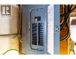 17 GRAND AVENUE - 31