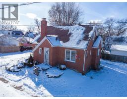 17 GRAND AVENUE - 32