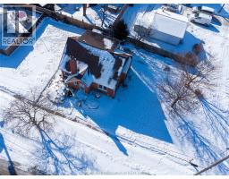 17 GRAND AVENUE - 40