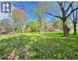 106 Erie STREET North - 6