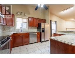 8 MCINTOSH AVENUE - 10