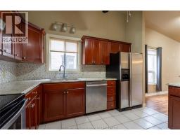 8 MCINTOSH AVENUE - 11