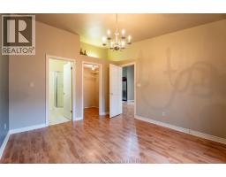 8 MCINTOSH AVENUE - 16