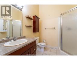 8 MCINTOSH AVENUE - 20