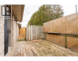 8 MCINTOSH AVENUE - 42