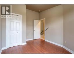 8 MCINTOSH AVENUE - 5