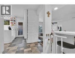 5 Phyllis AVENUE - 13