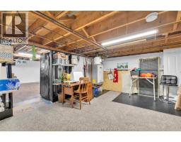 5 Phyllis AVENUE - 28