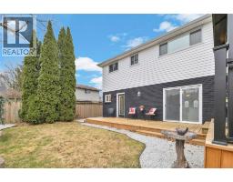 5 Phyllis AVENUE - 34