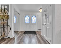 5 Phyllis AVENUE - 5