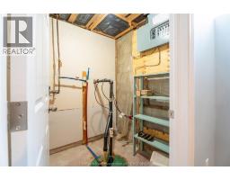 31 Ellis STREET - 37