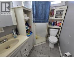 9/15 MELROSE DRIVE - 6