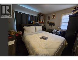 9/15 MELROSE DRIVE - 7