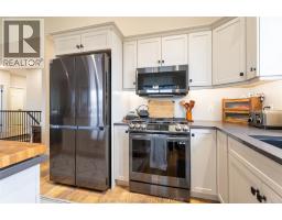 9 HENSON STREET - 28