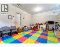 9 HENSON STREET - 32