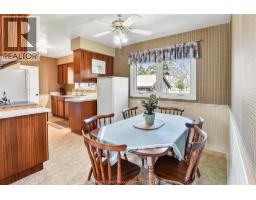 56 Ford CRESCENT - 16