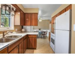 56 Ford CRESCENT - 20